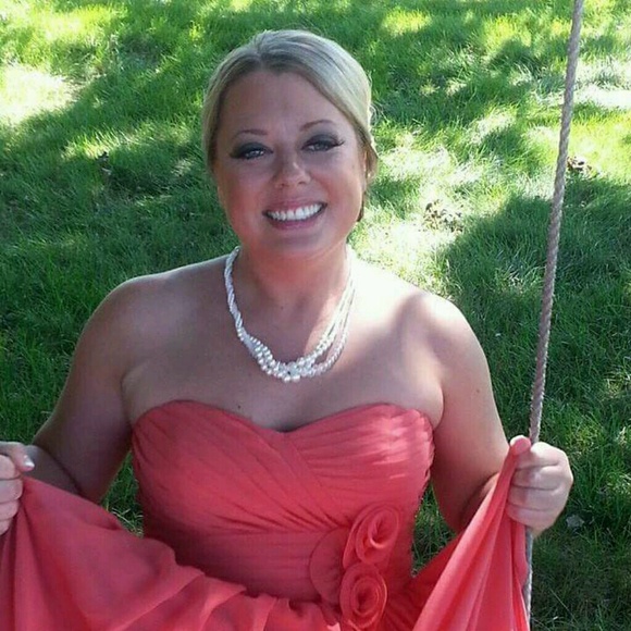 Meet your Posher, Stephanie - Picture 1 of 1